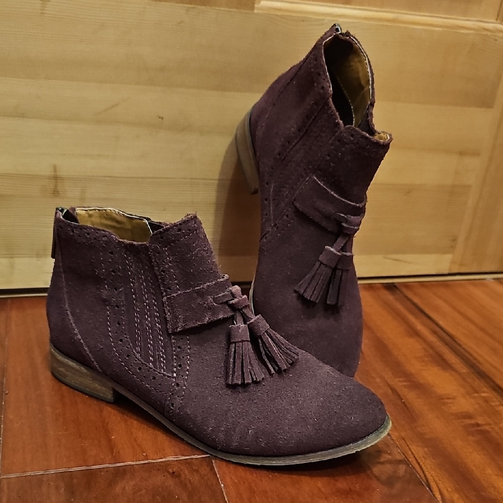 Women's Suede Ankle Boots with Tassels